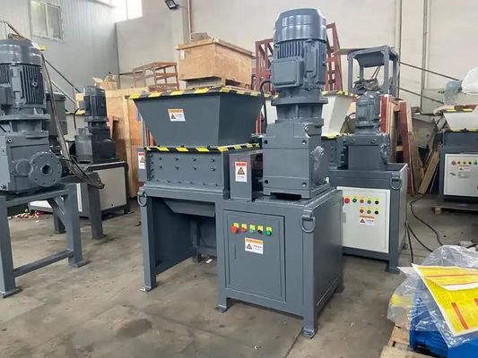 Recycling Industrielle Doppelwellen-Schredder Schwermetall- und Kunststoffbrüchmaschine