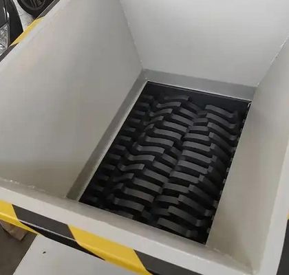 380V Kunststoff-Recycling-Schleifmaschine Polypropylenfaser Kunststoff-Schleifmaschine