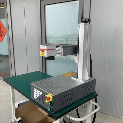 3D-Dynamische Raycus-Lasermarkierungsmaschine 20W 30W 50W Metallfaser-Lasermarker