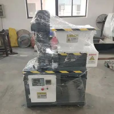 Schrottholzschredder-Maschine Doppelwellen-Abfallschäummaschine
